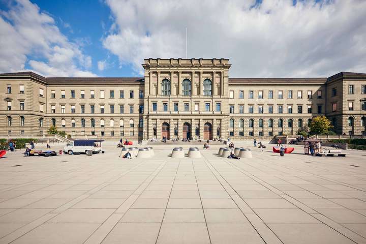 Hauptgebäude der ETH Zürich