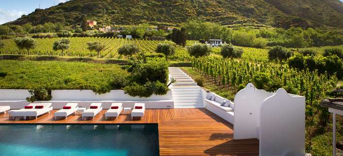 Das «Capofaro Malvasia & Resort» auf der Insel Salina liegt inmitten von Weingärten. Hier entsteht einer der besten Süssweine Italiens.