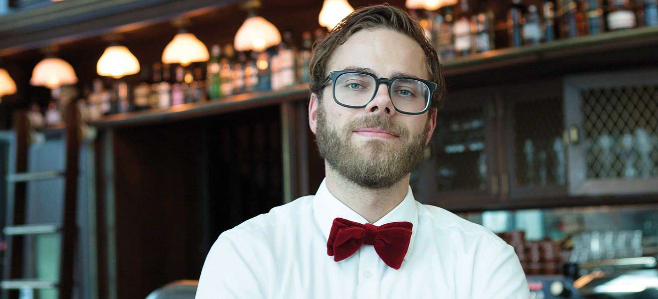 Barkeeper David Marxer ist in der grossartigen American Bar im Prime Tower in Zürich-West tätig: «Hotel Rivington & Sons».