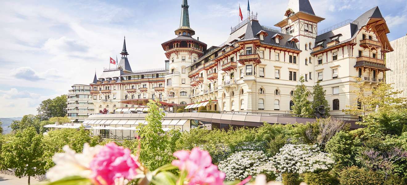 Wie ein Märchenschloss mutet es an, das «Dolder Grand» hoch über der Stadt Zürich.