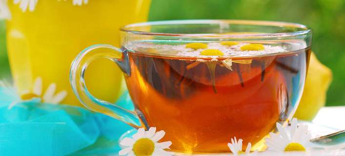 Kalorienarm, schmackhaft und schnell gemacht: Tee als Sommer-Erfrischung.