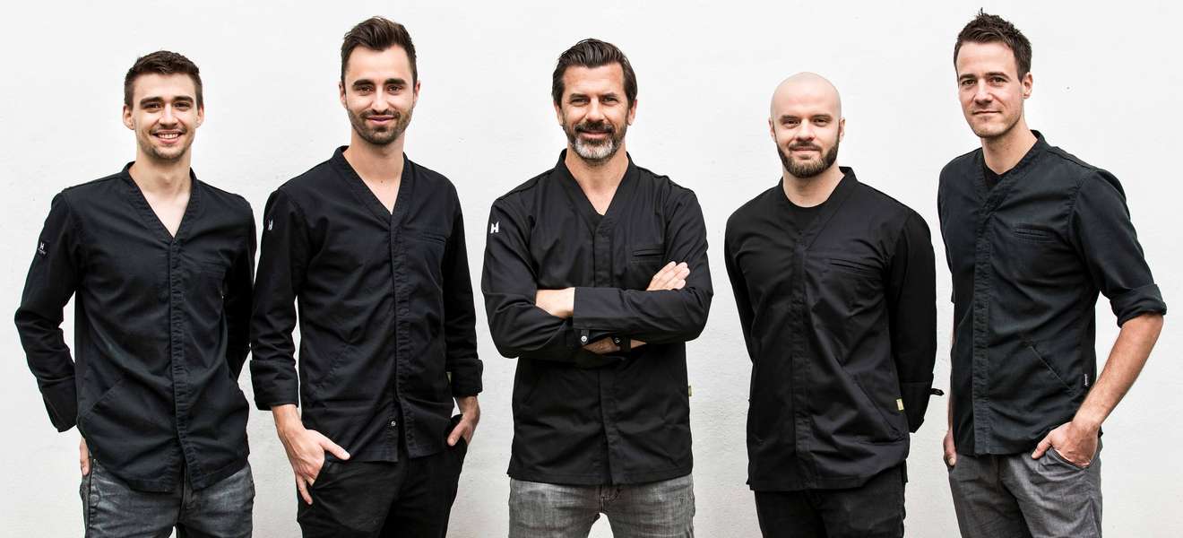 Die «Igniv»-Chefs Daniel Zeindlhofer und Silvio Germann mit Andreas Caminada und David Hartwig sowie Marcel Skibba.