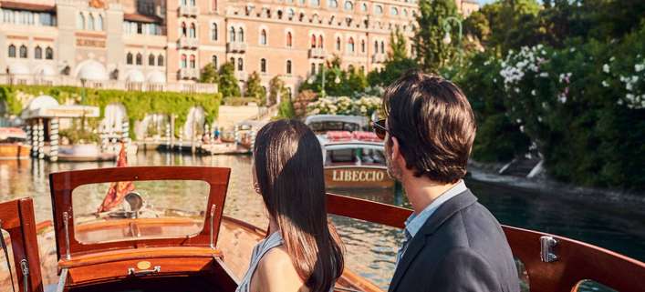 Mit dem hoteleigenen Schnellboot erreichen die Gäste des «Hotel Excelsior Venice Lido Resort» das historische Zentrum Venedigs in nur 20 Minuten.