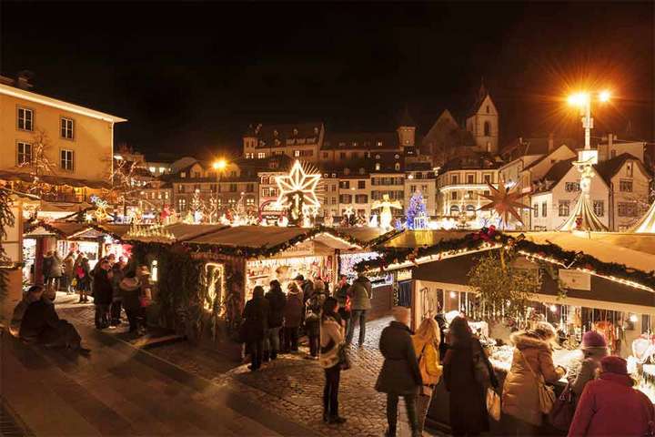 Der Barfüsserplatz ist nur eine von drei Stätten des Weihnachtsmarkts in Basel.